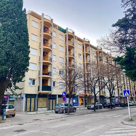 Apartament Queen 1